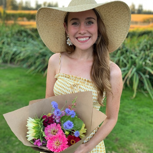 Meet your Posher, Abby - Picture 14 of 16